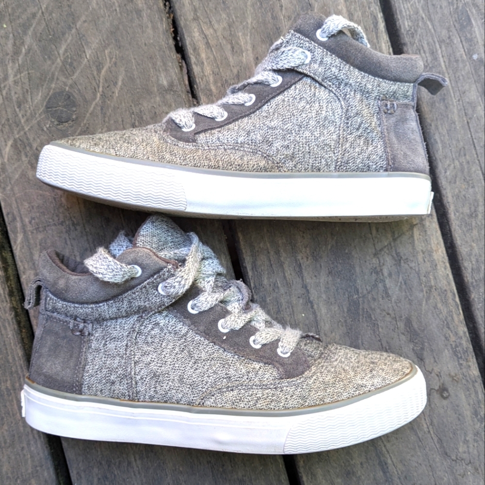 TOMS High Top Sneakers Size W5